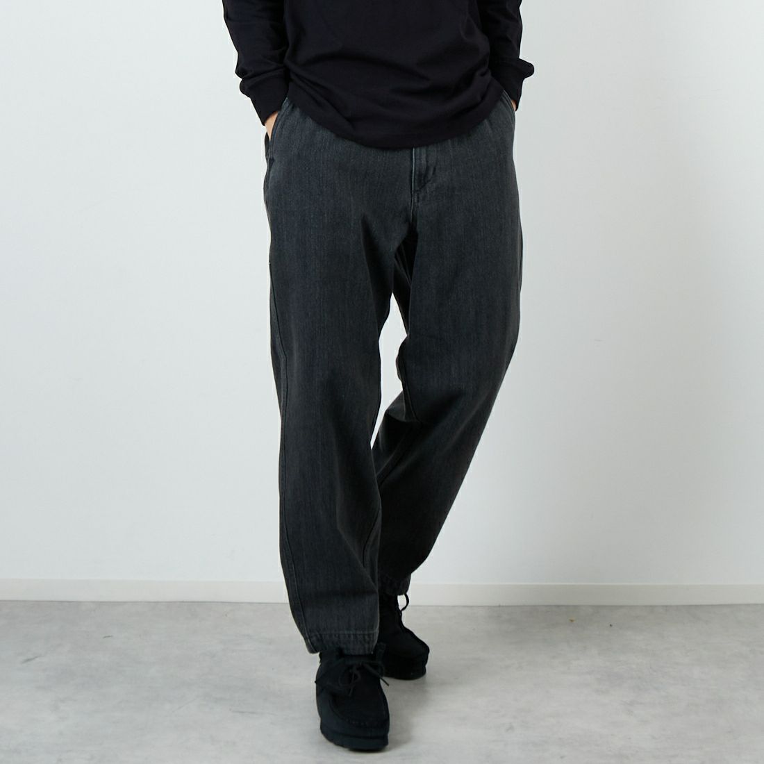 THE NORTH FACE PURPLE LABEL [ザ ノースフェイス パープルレーベル] デニムワイドテーパード フィールドパンツ [N25FC069] H GRAY &&モデル身長：179cm 着用サイズ：32&&