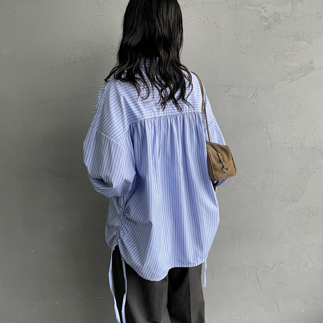 Jf Ready Made [ジェイエフレディメイド] シャーリングデザインシャツ [3104303] 510 ｻｯｸｽ &&モデル身長：160cm 着用サイズ：F&&