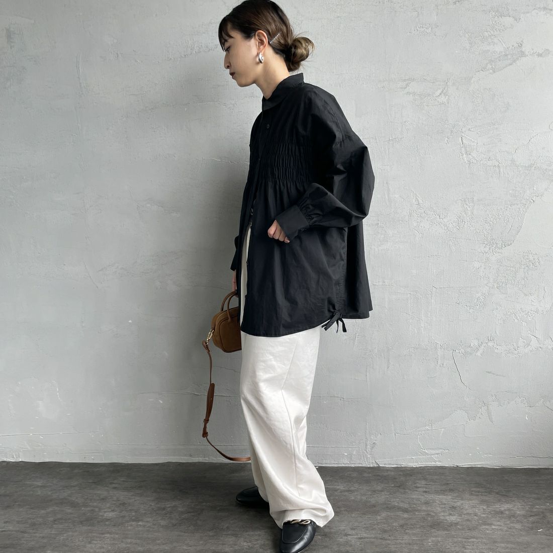 Jf Ready Made [ジェイエフレディメイド] シャーリングデザインシャツ [3104303] 801 ﾌﾞﾗｯｸ &&モデル身長：150cm 着用サイズ：F&&