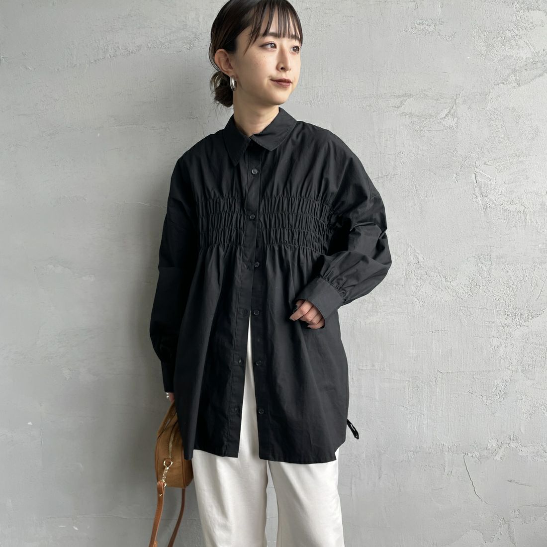 Jf Ready Made [ジェイエフレディメイド] シャーリングデザインシャツ [3104303] 801 ﾌﾞﾗｯｸ &&モデル身長：150cm 着用サイズ：F&&