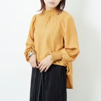 Jf Ready Made [ジェイエフレディメイド] シャーリングネック アソートブラウス [3104301] 227 ｷｬﾒﾙ &&モデル身長：167cm 着用サイズ：F&&