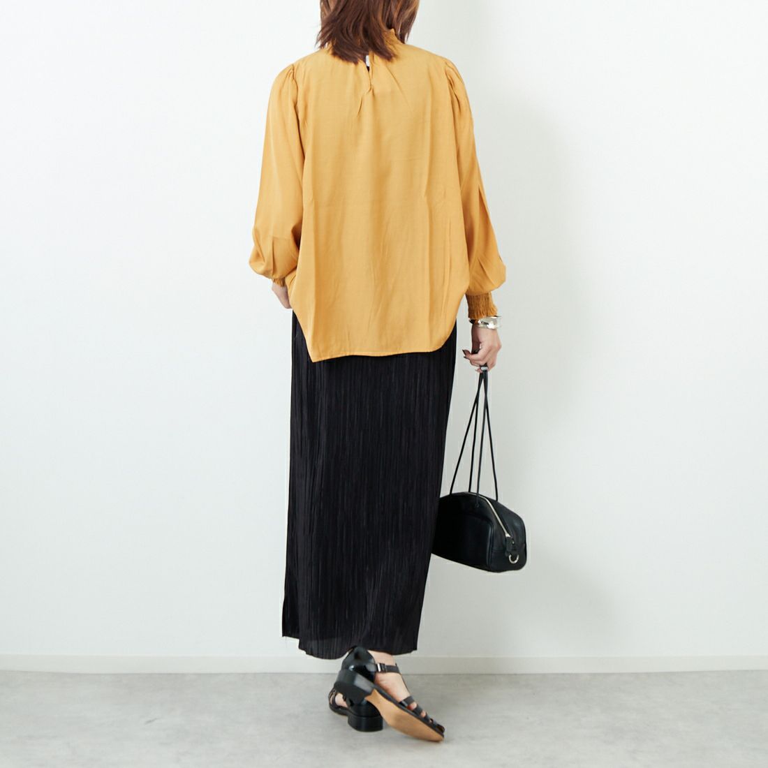 Jf Ready Made [ジェイエフレディメイド] シャーリングネック アソートブラウス [3104301] 227 ｷｬﾒﾙ &&モデル身長：167cm 着用サイズ：F&&