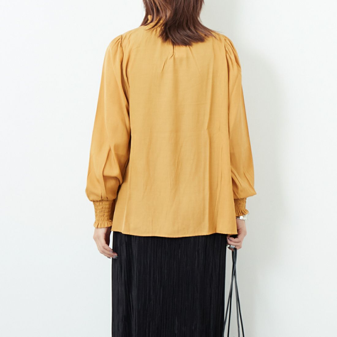 Jf Ready Made [ジェイエフレディメイド] シャーリングネック アソートブラウス [3104301] 227 ｷｬﾒﾙ &&モデル身長：167cm 着用サイズ：F&&