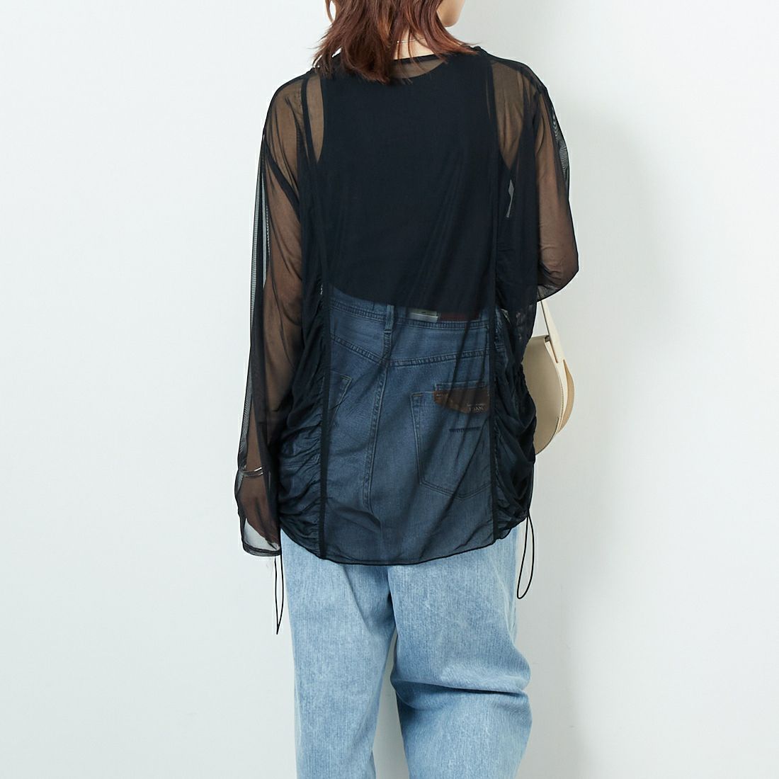 &g'aime [アンジェム] サイドギャザーシアーチュニック [98810-67100] ﾌﾞﾗｯｸ &&モデル身長：167cm 着用サイズ：F&&