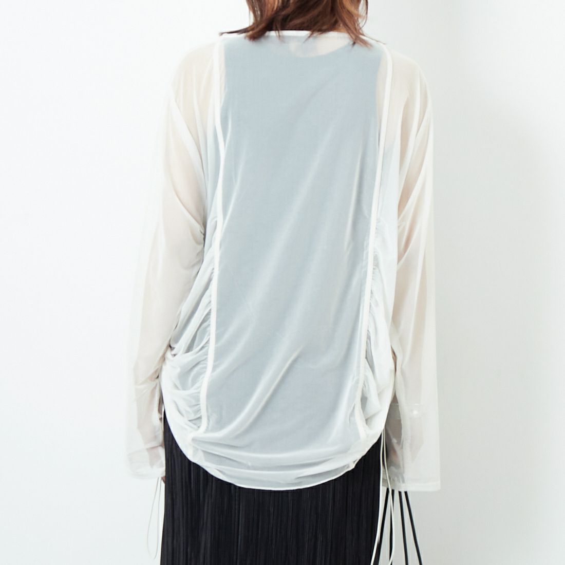 &g'aime [アンジェム] サイドギャザーシアーチュニック [98810-67100] ｴｸﾘｭ &&モデル身長：167cm 着用サイズ：F&&