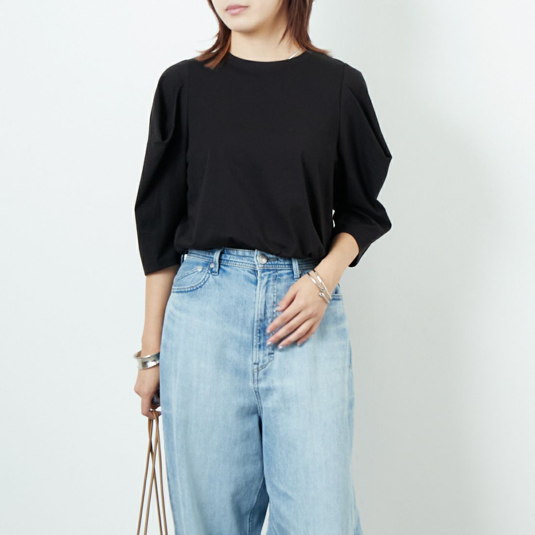 Jf Ready Made [ジェイエフレディメイド] 袖タックデザインプルオーバー [3104106] 801 ﾌﾞﾗｯｸ &&モデル身長：167cm 着用サイズ：F&&