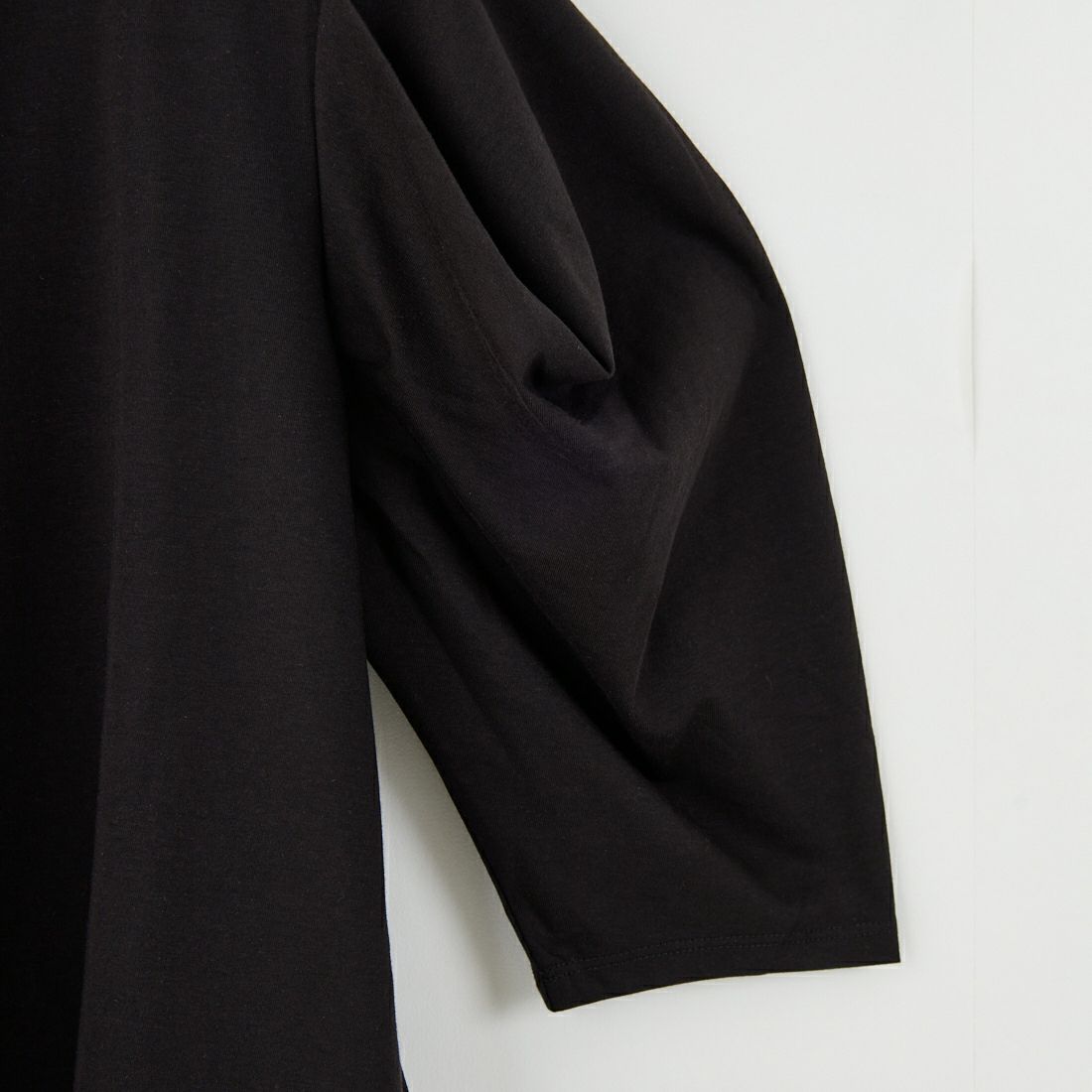 Jf Ready Made [ジェイエフレディメイド] 袖タックデザインプルオーバー [3104106] 801 ﾌﾞﾗｯｸ