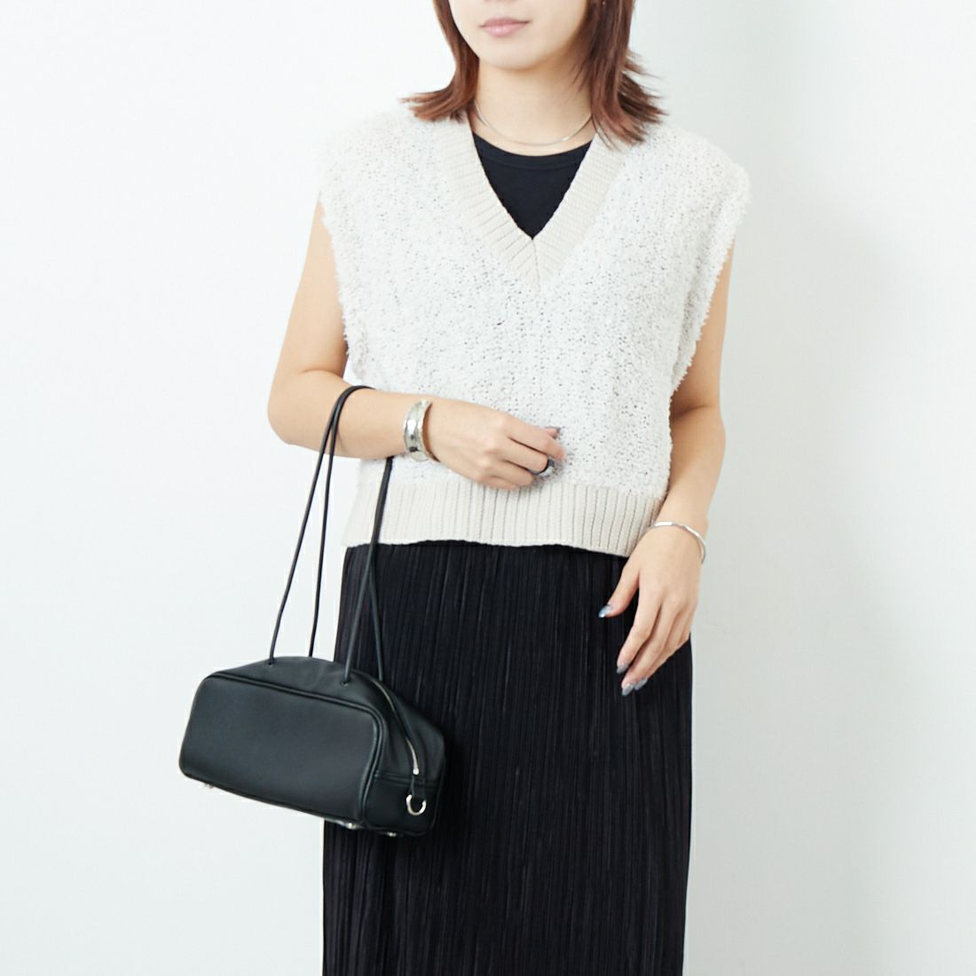 &g'aime [アンジェム] バタフライヤーンベスト [98610-67000] ｴｸﾘｭ &&モデル身長：167cm 着用サイズ：F&&