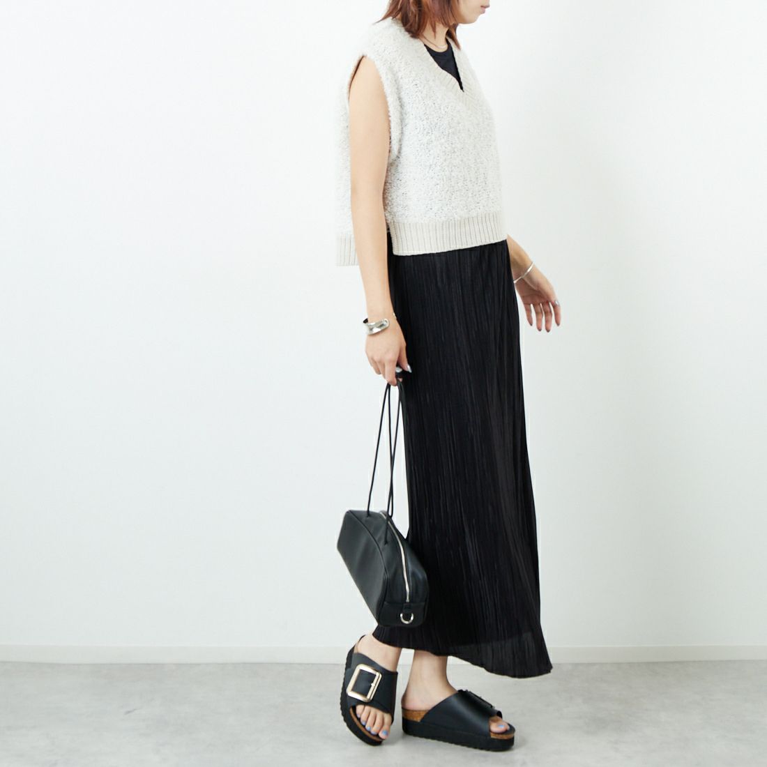&g'aime [アンジェム] バタフライヤーンベスト [98610-67000] ｴｸﾘｭ &&モデル身長：167cm 着用サイズ：F&&