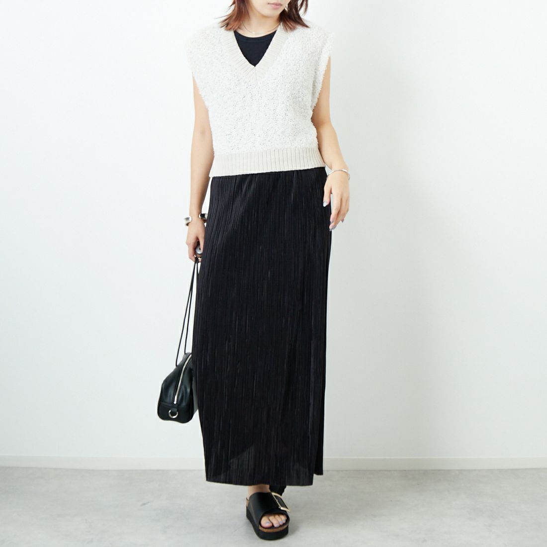 &g'aime [アンジェム] バタフライヤーンベスト [98610-67000] ｴｸﾘｭ &&モデル身長：167cm 着用サイズ：F&&