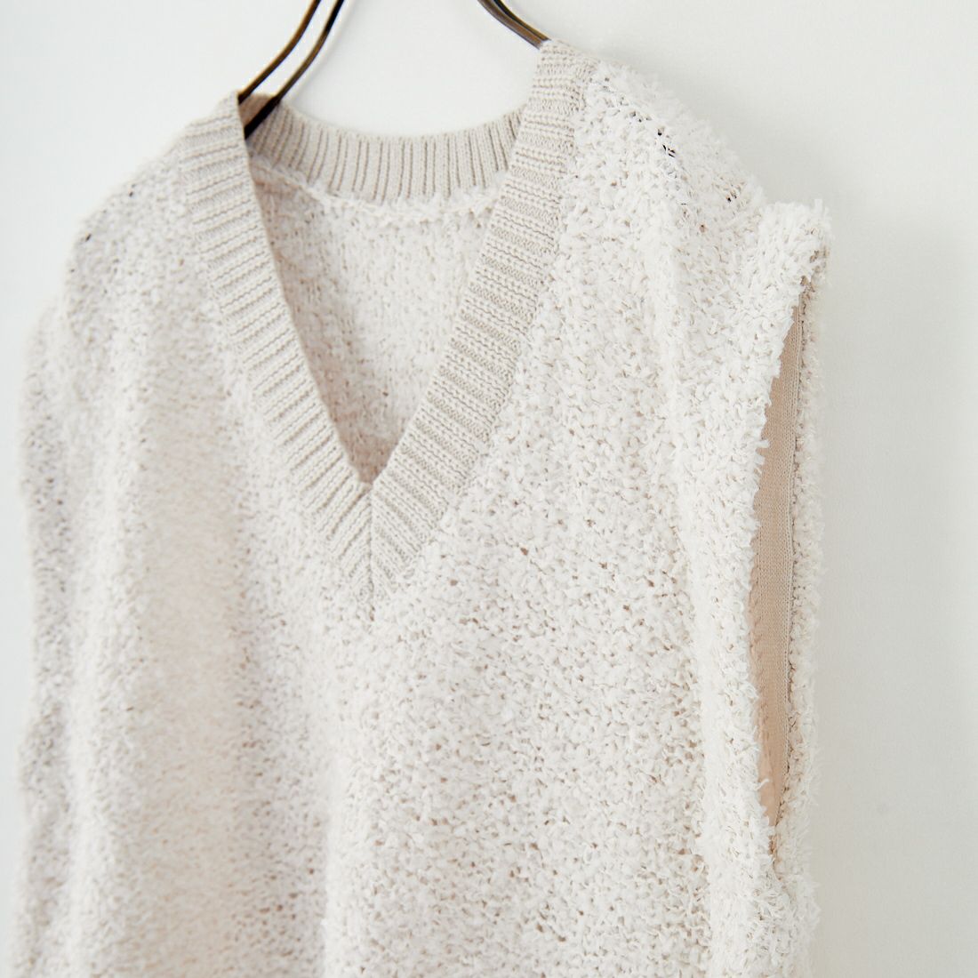 &g'aime [アンジェム] バタフライヤーンベスト [98610-67000] ｴｸﾘｭ