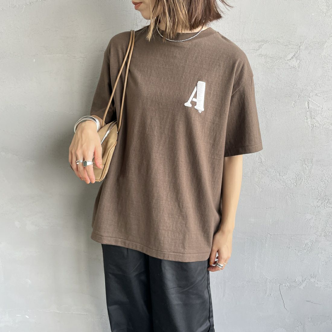 Americana [アメリカーナ] ラフィー丸胴 プリントTシャツ [BRF-750A-1] Dﾌﾞﾗｳﾝ &&モデル身長：158cm 着用サイズ：ONE SIZE&&