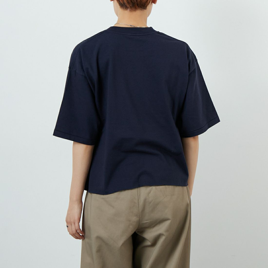SCREEN STARS [スクリーンスターズ] フォトプリントTシャツ [2522-SSIN2] B NAVY &&モデル身長：160cm 着用サイズ：F&&