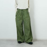 KHAKI&&モデル身長：160cm 着用サイズ：1&&