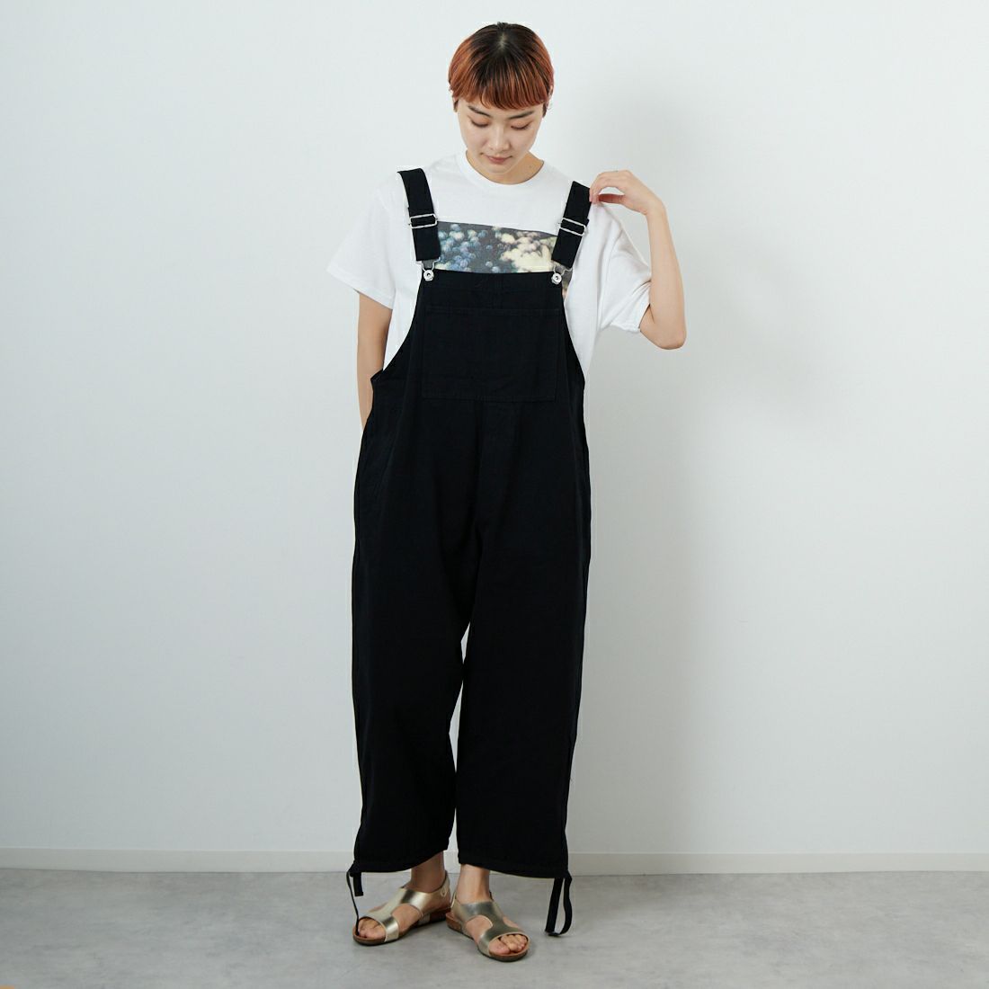 Johnbull [ジョンブル] ライトオックスルーズサロペット [JL253P02] 030 ﾌﾞﾗｯｸ &&モデル身長：160cm 着用サイズ：M&&