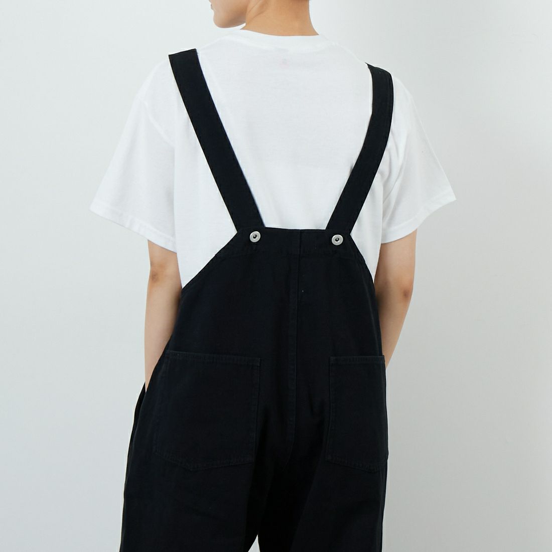 Johnbull [ジョンブル] ライトオックスルーズサロペット [JL253P02] 030 ﾌﾞﾗｯｸ &&モデル身長：160cm 着用サイズ：M&&