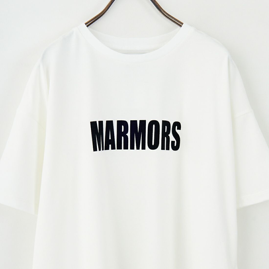 marmors [マルモア] ロゴショートスリーブTシャツ [0225309103] WHITE