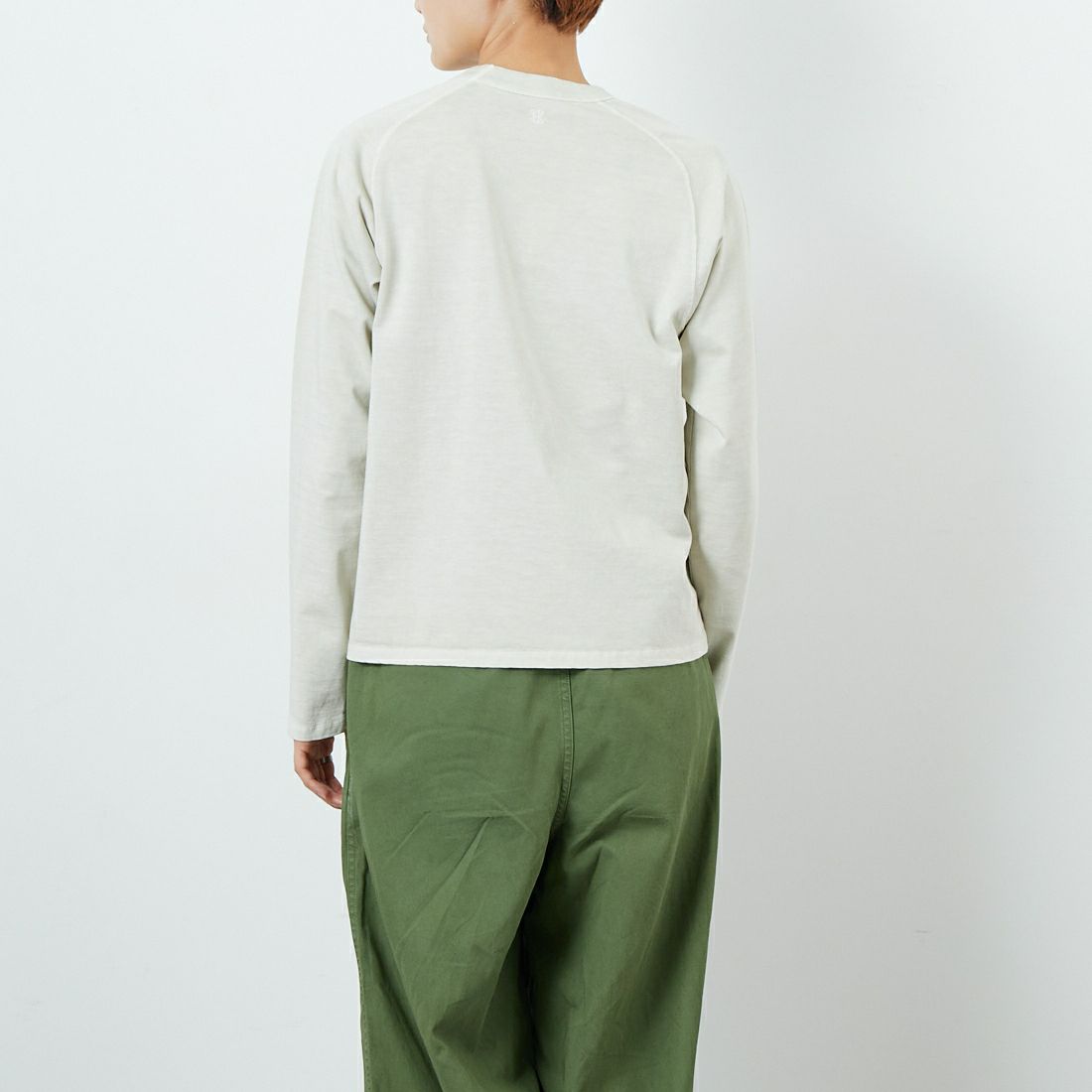 TICCA [ティッカ] エンブブロイダリーロングTシャツ [TBEA-283] BEIGE &&モデル身長：160cm 着用サイズ：F&&