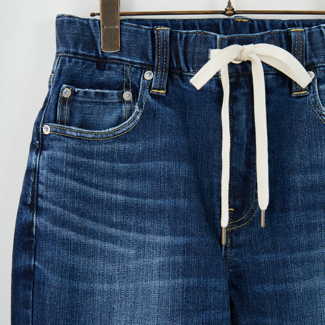 RED CARD TOKYO [レッドカード トーキョー] Rhythm+ イージースリムテーパードパンツ [26M93301KVD] K-VINT DK