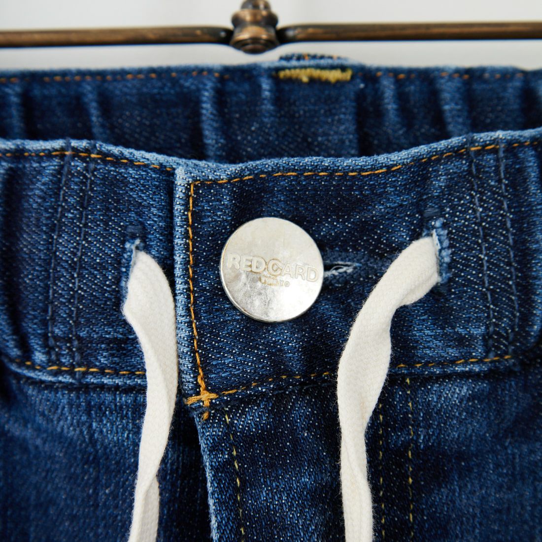 RED CARD TOKYO [レッドカード トーキョー] Rhythm+ イージースリムテーパードパンツ [26M93301KVD] K-VINT DK