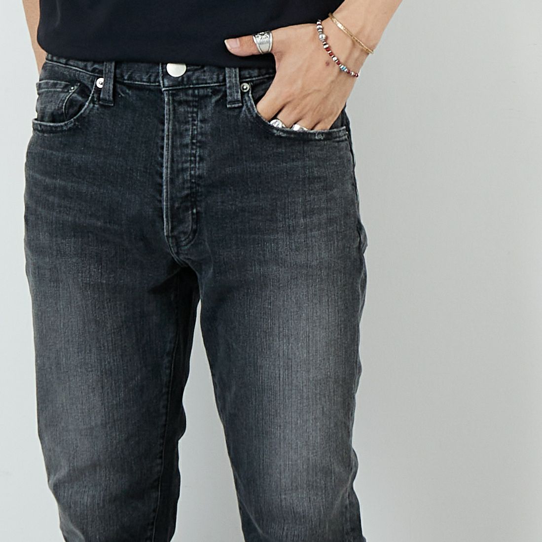 RED CARD TOKYO [レッドカード トーキョー] Rhythm+ スリムテーパードパンツ [88M86801DGR] K-DK GREY &&モデル身長：179cm 着用サイズ：32&&