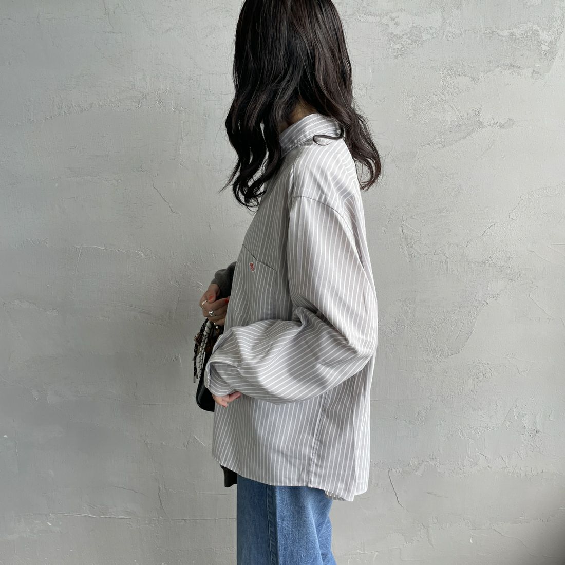 DANTON [ダントン] ドットボタン レギュラーカラー ストライプロングスリーブシャツ [DT-B0391POD] GRY/WHT ST &&モデル身長：160cm 着用サイズ：36&&