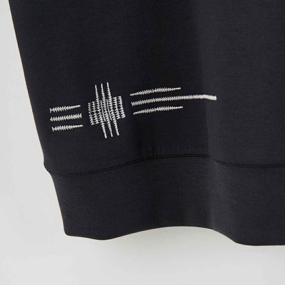 PENDLETON [ペンドルトン] 別注 ネイティブ柄 ダンボールニット クルーネックスウェット [5475-1223-JF] BLACK