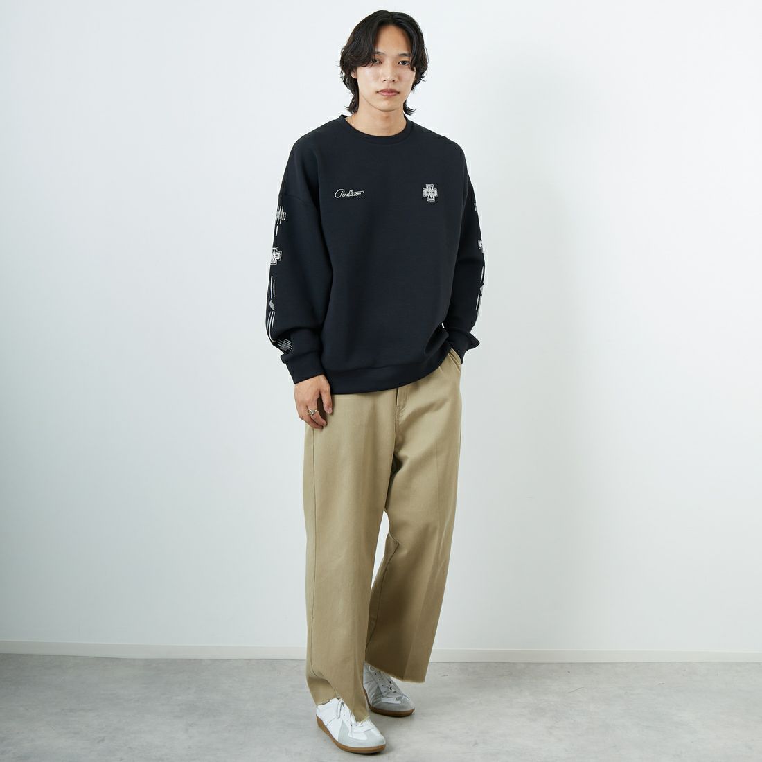 PENDLETON [ペンドルトン] 別注 ネイティブ柄 ダンボールニット クルーネックスウェット [5475-1223-JF] BLACK &&モデル身長：179cm 着用サイズ：L&&