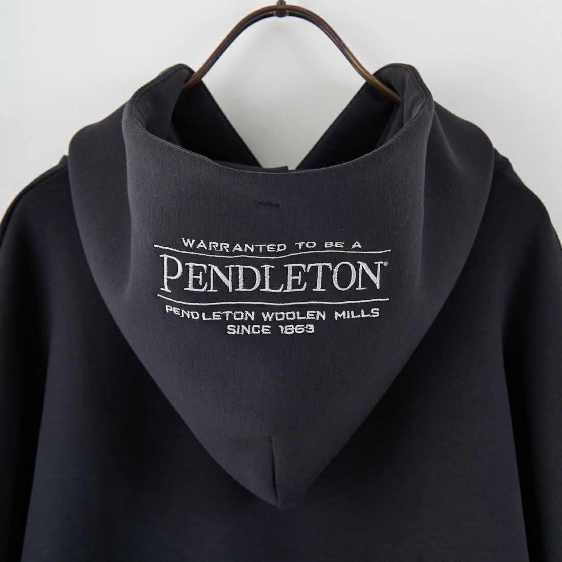 PENDLETON [ペンドルトン] 別注 ネイティブ柄 ダンボールニット スウェットパーカー [5475-1224-JF] BLACK