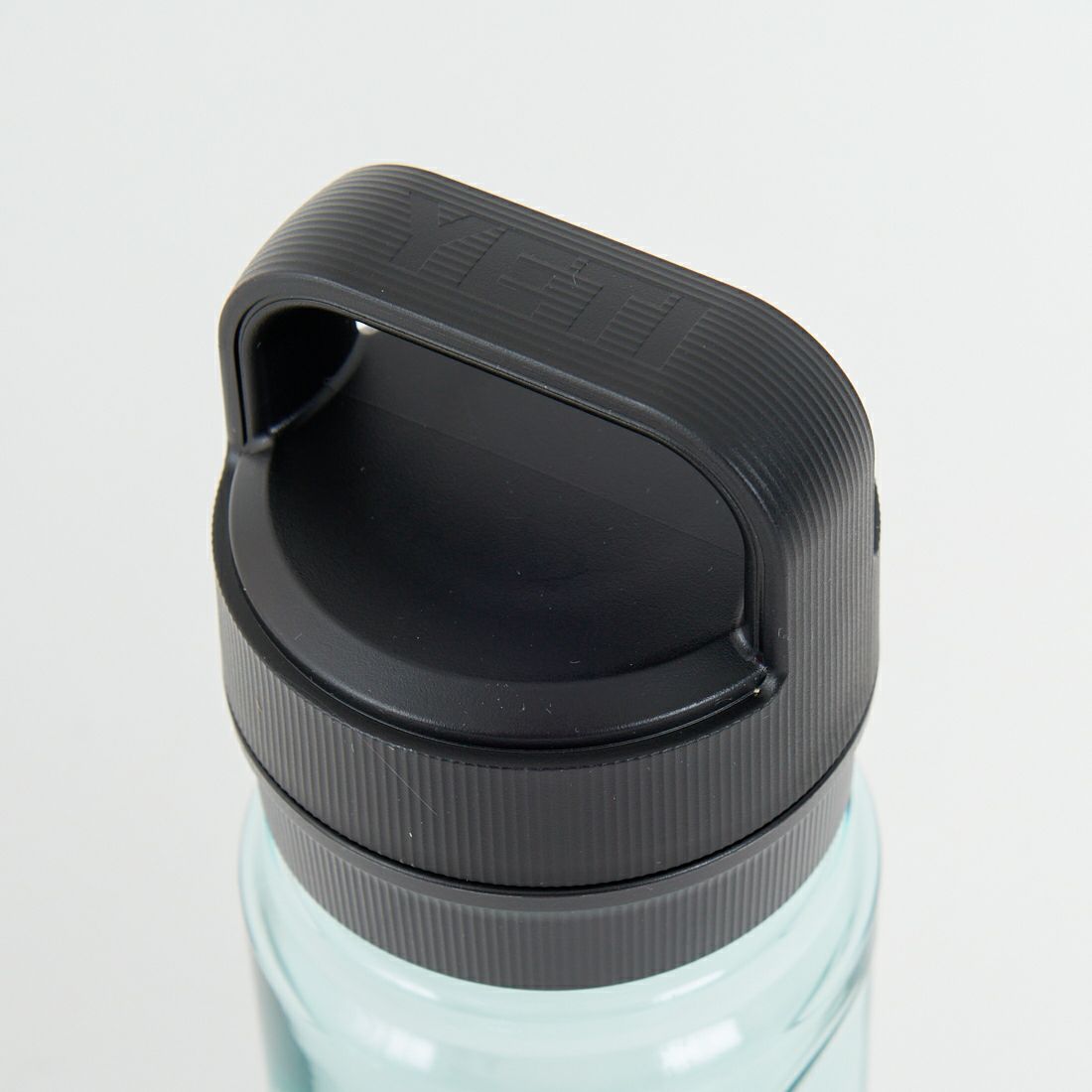 YETI [イエティ] 20oz ウォーターボトル [20OZ-WATER-BOTTLE] ｼｰﾌｫｰﾑ