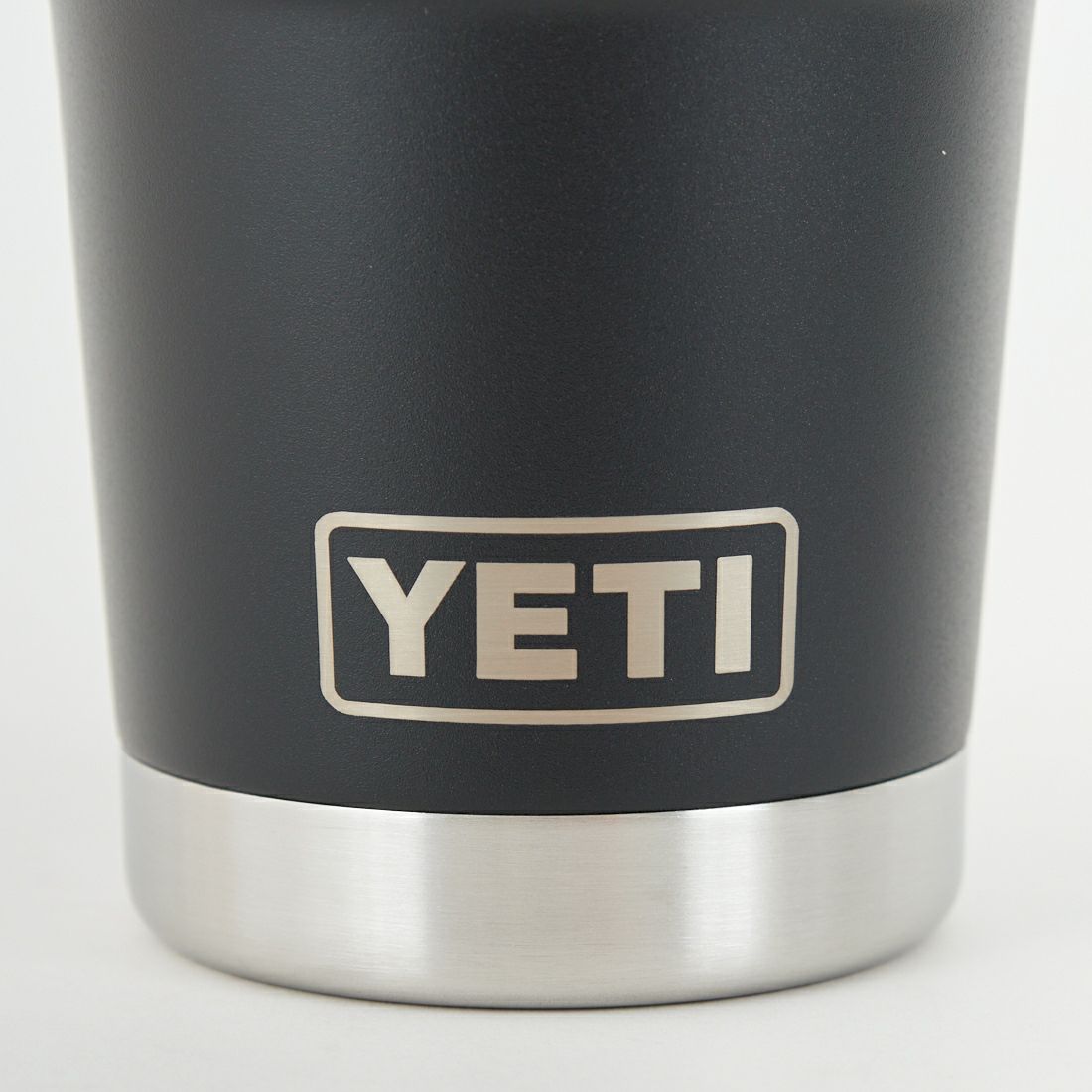 YETI [イエティ] 20oz トラベルマグ [20OZ-TRAVEL-MUG] ﾌﾞﾗｯｸ