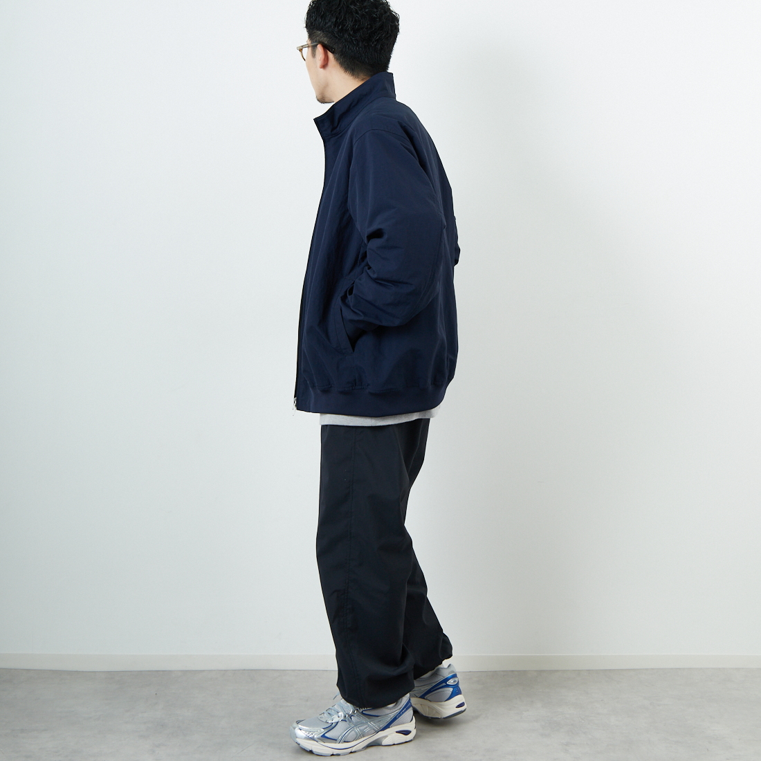FRED PERRY [フレッドペリー] 別注 ナイロンブレンサムジャケット [FPM-25A-007JF] NVY/ECR/HO &&モデル身長：167cm 着用サイズ：14&&