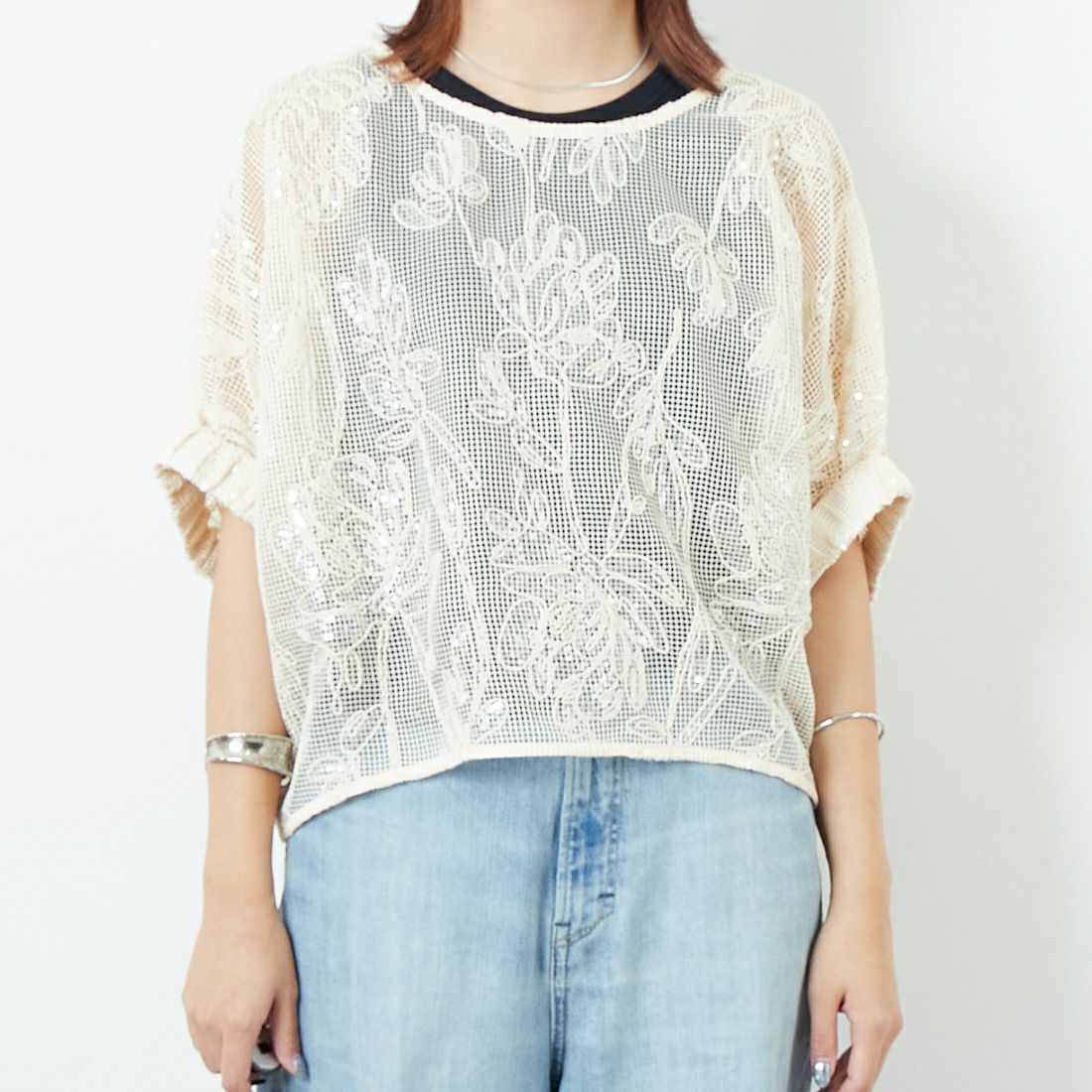 TORRAZZO DONNA [トラッゾドンナ] ボタニカルスパンコール ドルマンブラウス [6260-375] 09 IVORY &&モデル身長：167cm 着用サイズ：F&&