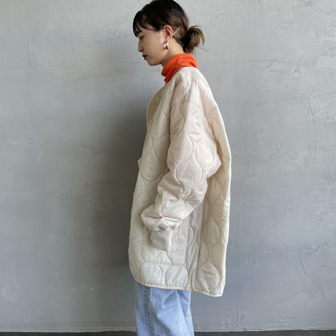 MILITARY [ミリタリー] 別注 M-65 キルティングライナージャケット [T-25789001-JF] IVORY &&モデル身長：150cm 着用サイズ：M&&