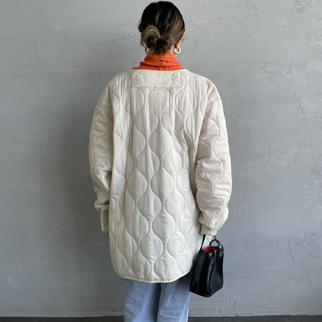 MILITARY [ミリタリー] 別注 M-65 キルティングライナージャケット [T-25789001-JF] IVORY &&モデル身長：150cm 着用サイズ：M&&