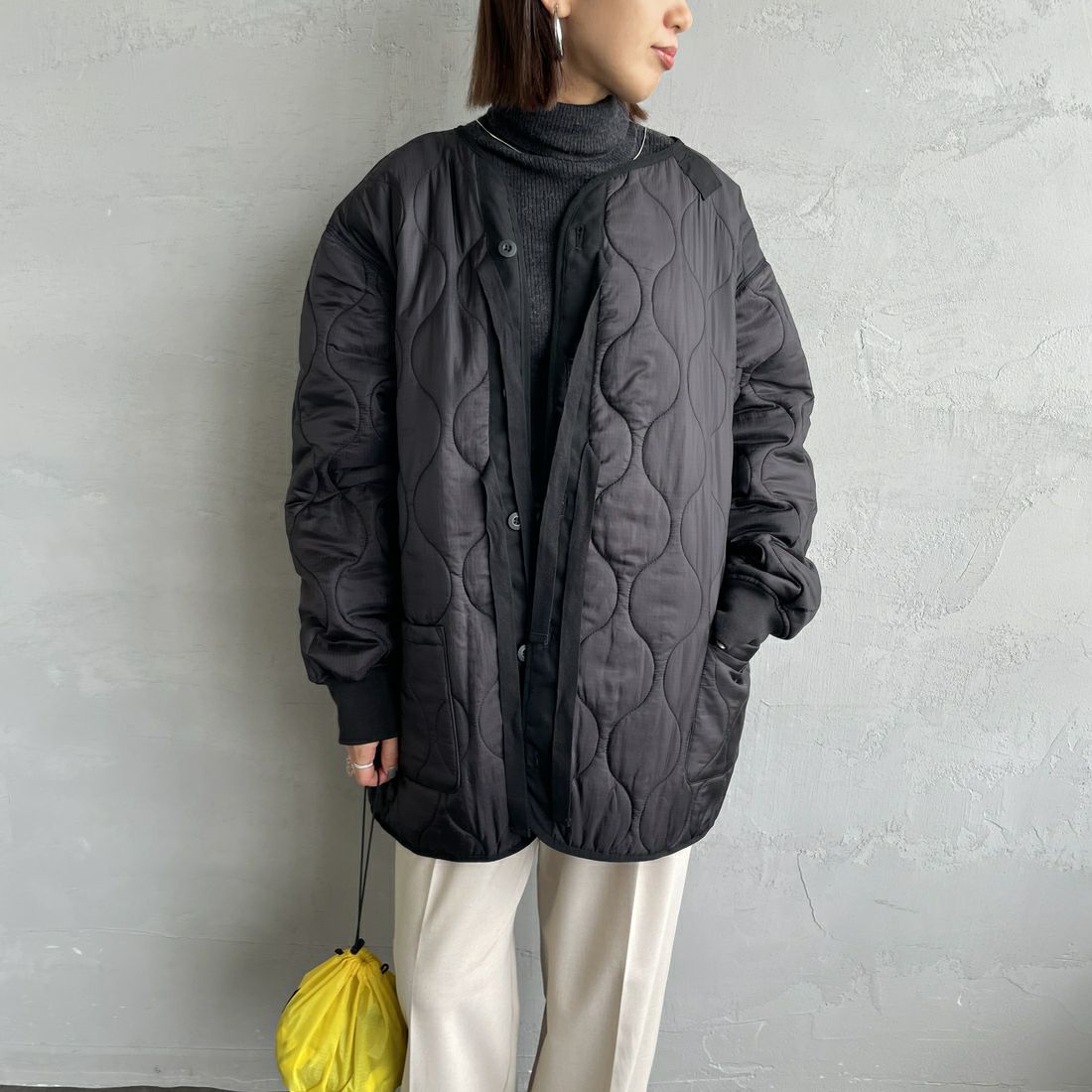 MILITARY [ミリタリー] 別注 M-65 キルティングライナージャケット [T-25789001-JF] BLACK &&モデル身長：159cm 着用サイズ：M&&