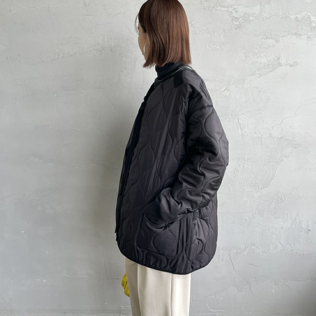 MILITARY [ミリタリー] 別注 M-65 キルティングライナージャケット [T-25789001-JF] BLACK &&モデル身長：159cm 着用サイズ：M&&