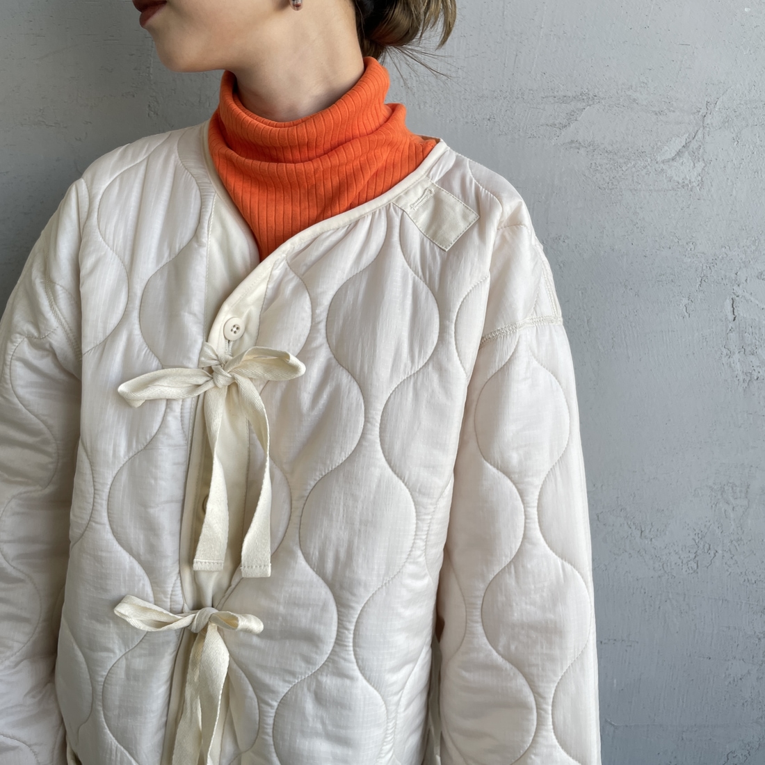 MILITARY [ミリタリー] 別注 M-65 キルティングライナージャケット [T-25789001-JF] IVORY &&モデル身長：150cm 着用サイズ：M&&