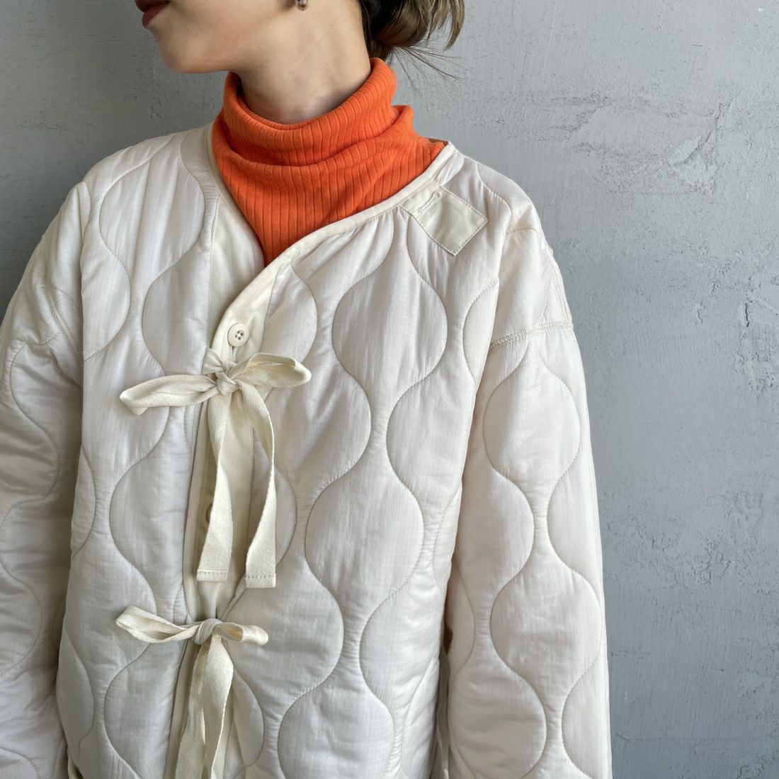MILITARY [ミリタリー] 別注 M-65 キルティングライナージャケット [T-25789001-JF] IVORY &&モデル身長：150cm 着用サイズ：M&&