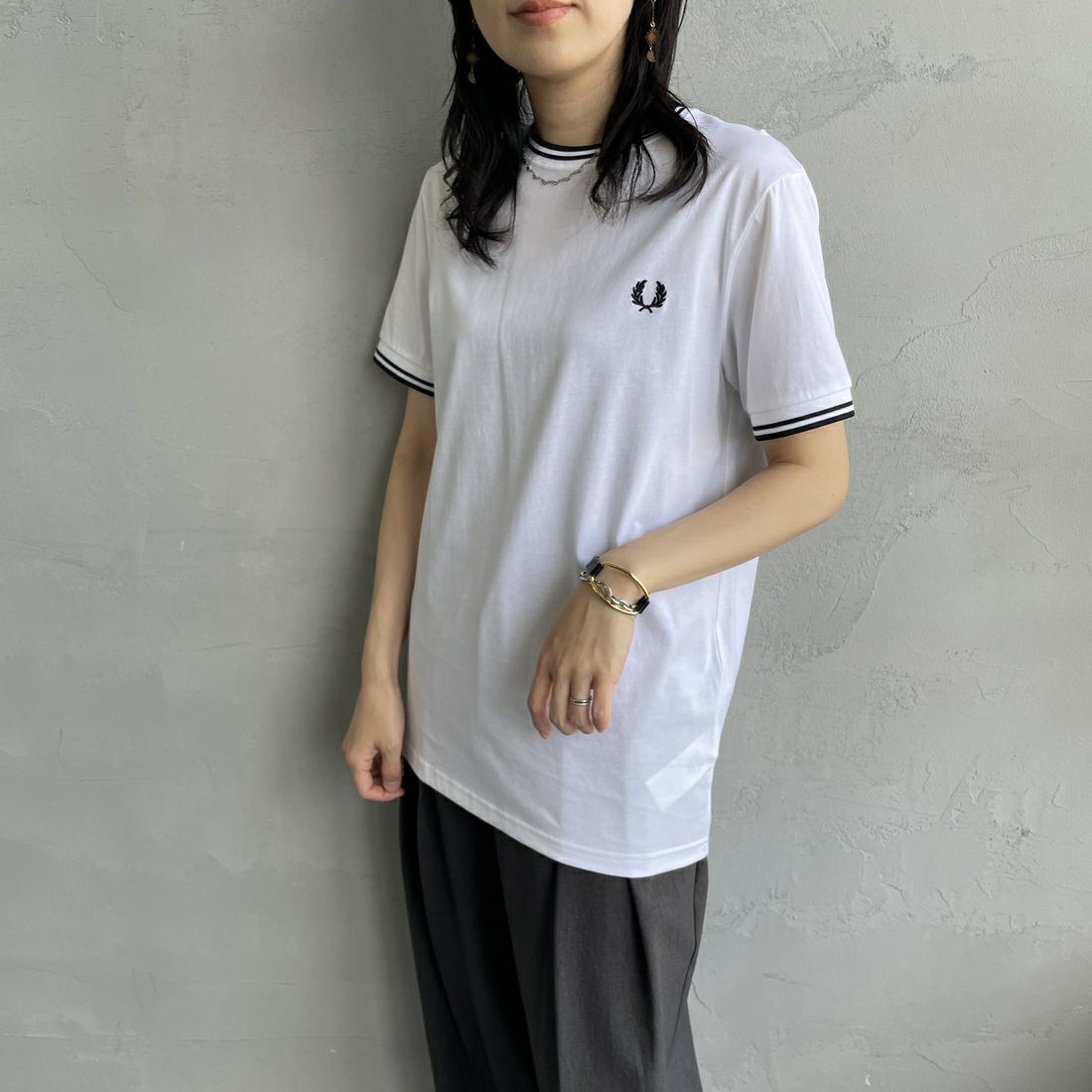 100 WHITE&&モデル身長：160cm 着用サイズ：XS&&