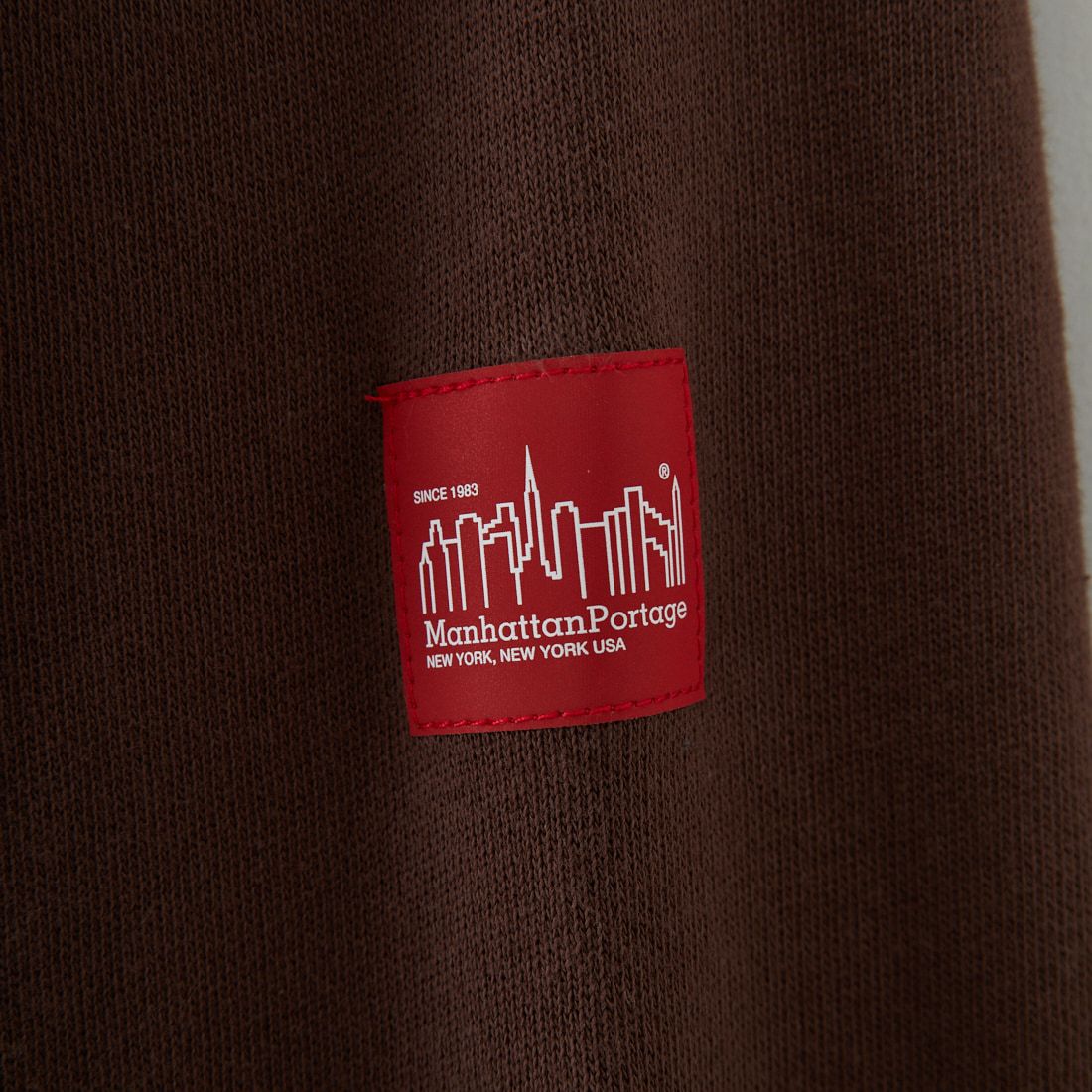 MANHATTAN PORTAGE [マンハッタンポーテージ] 別注 バックフォトプリントパーカー [25FWMP-IN73-JF] D.BROWN