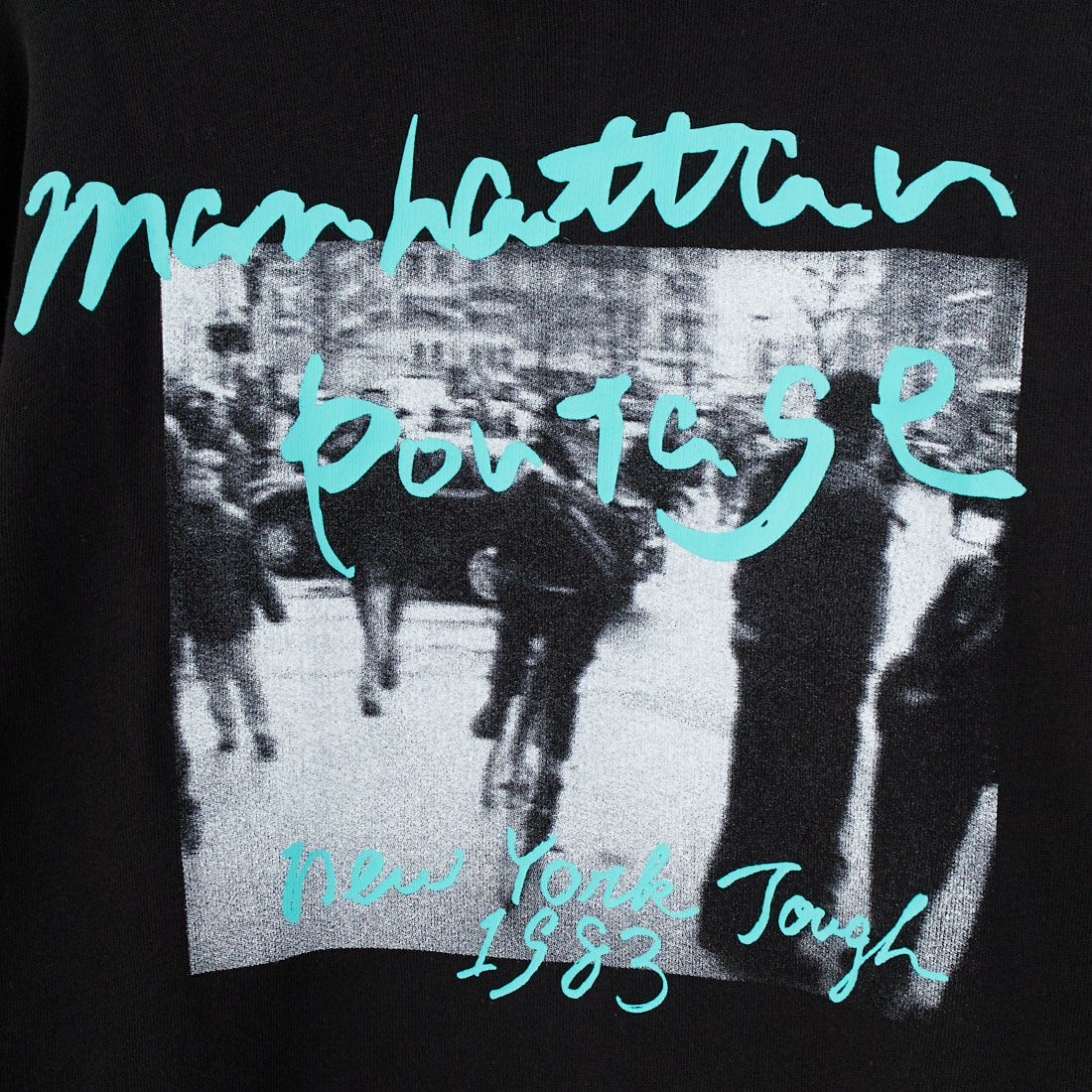 MANHATTAN PORTAGE [マンハッタンポーテージ] 別注 バックフォトプリントパーカー [25FWMP-IN73-JF] BLACK