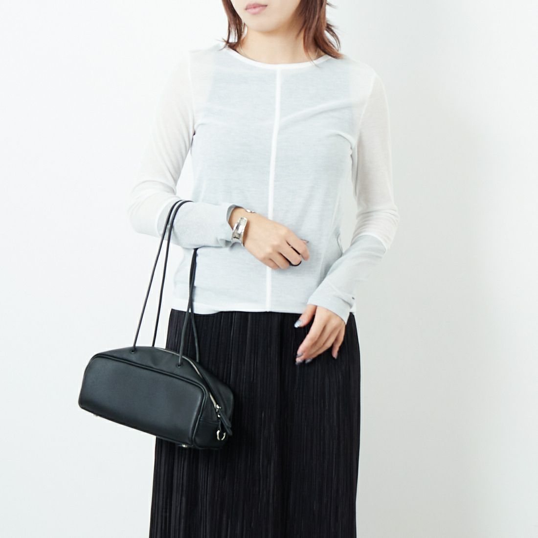 Jf Ready Made [ジェイエフレディメイド] 2WAYラメカフスインナー [922-24103] ｵﾌ &&モデル身長：167cm 着用サイズ：F&&