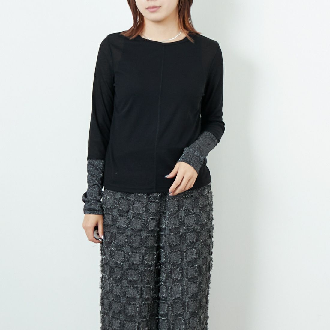 Jf Ready Made [ジェイエフレディメイド] 2WAYラメカフスインナー [922-24103] ﾌﾞﾗｯｸ &&モデル身長：167cm 着用サイズ：F&&