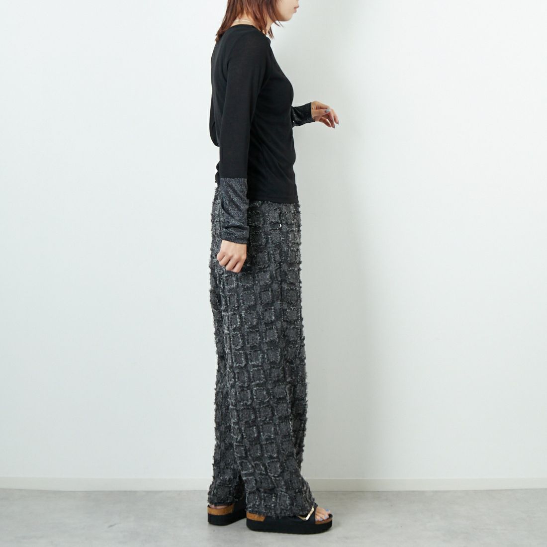 Jf Ready Made [ジェイエフレディメイド] 2WAYラメカフスインナー [922-24103] ﾌﾞﾗｯｸ &&モデル身長：167cm 着用サイズ：F&&