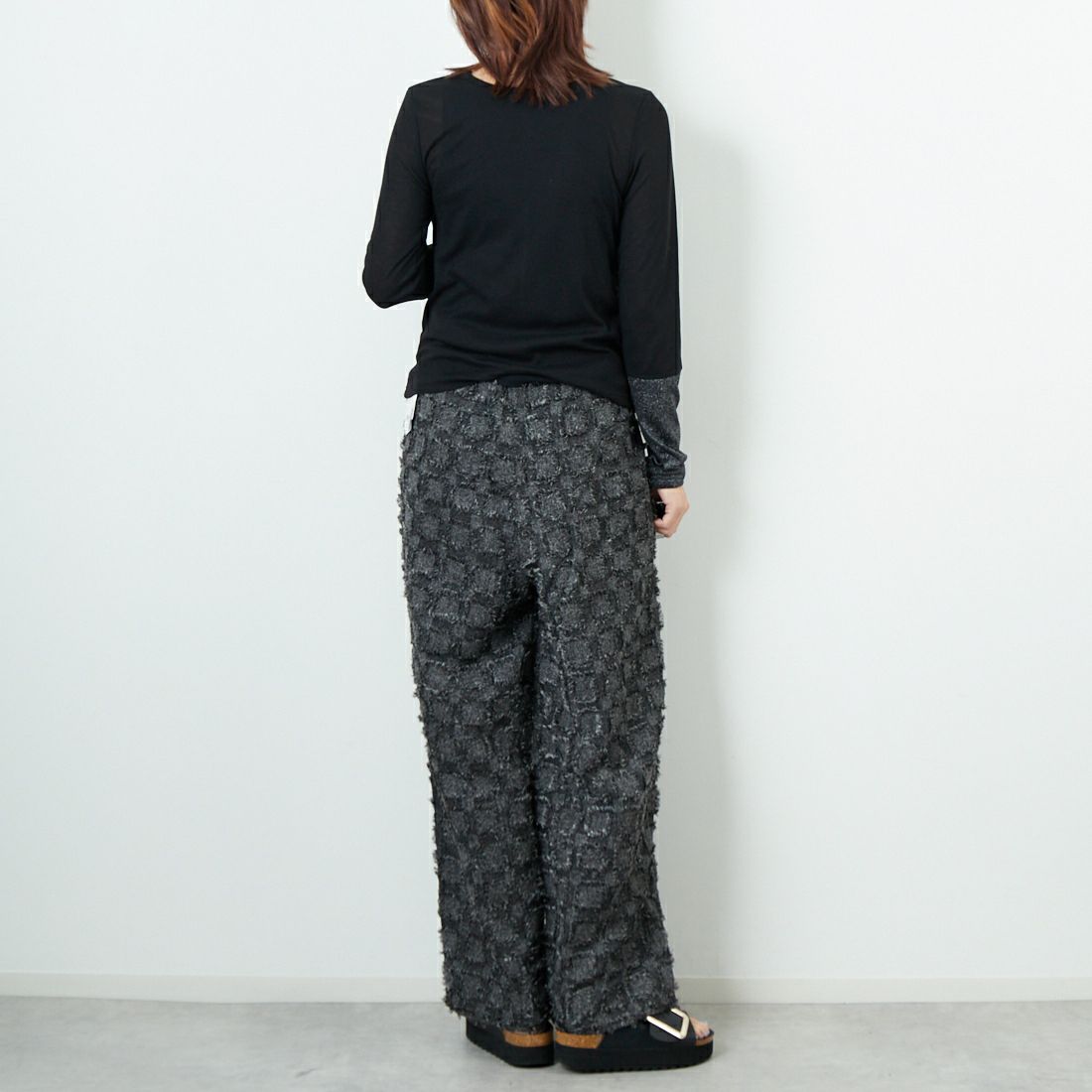 Jf Ready Made [ジェイエフレディメイド] 2WAYラメカフスインナー [922-24103] ﾌﾞﾗｯｸ &&モデル身長：167cm 着用サイズ：F&&