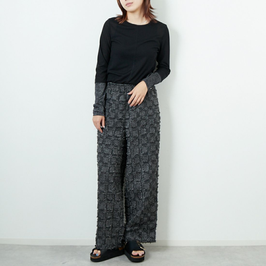 Jf Ready Made [ジェイエフレディメイド] 2WAYラメカフスインナー [922-24103] ﾌﾞﾗｯｸ &&モデル身長：167cm 着用サイズ：F&&