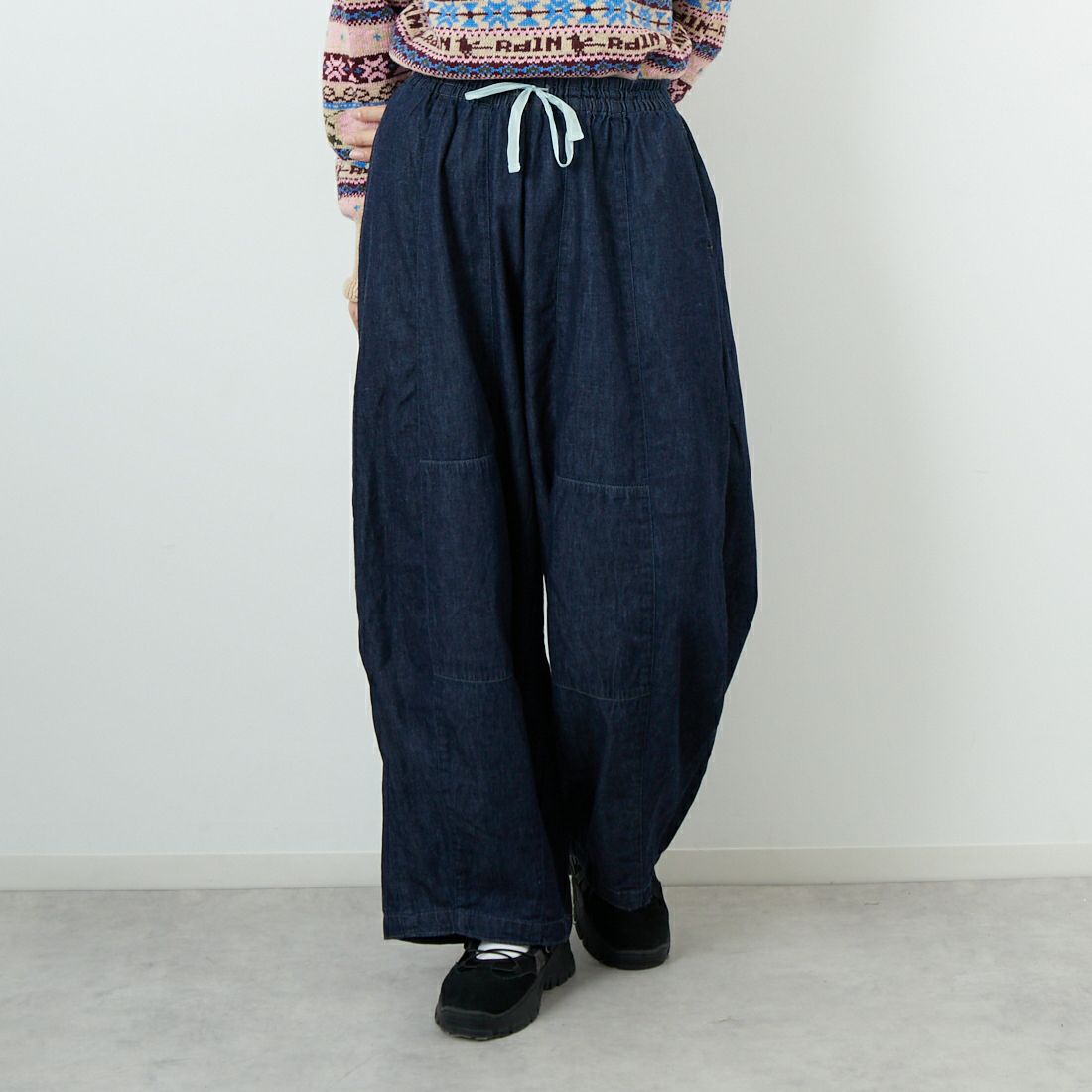 Needles [ニードルズ] 6ozデニム ヒザデルパンツ [RW240] A INDIGO &&モデル身長：162cm 着用サイズ：1&&