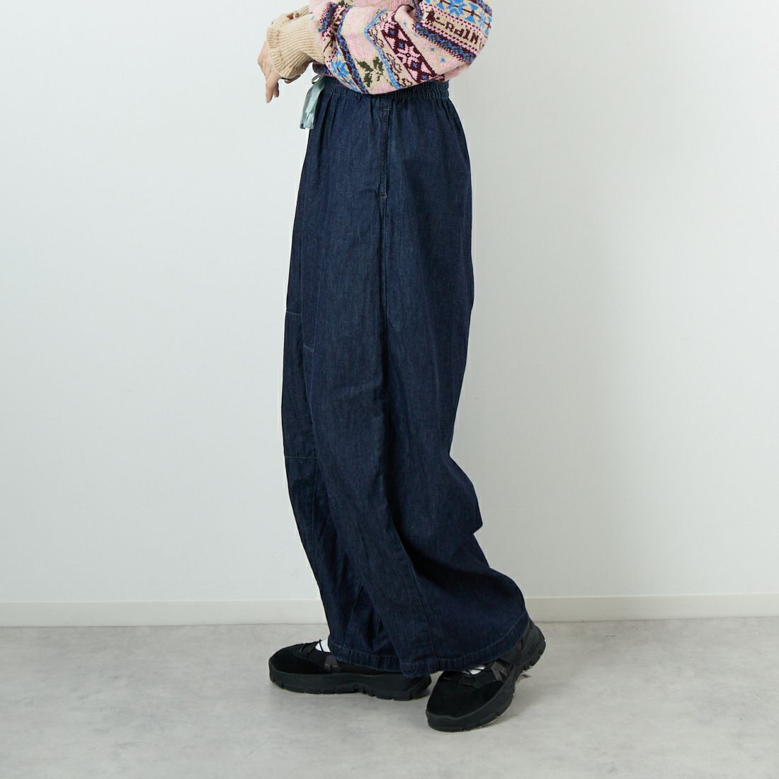 Needles [ニードルズ] 6ozデニム ヒザデルパンツ [RW240] A INDIGO &&モデル身長：162cm 着用サイズ：1&&