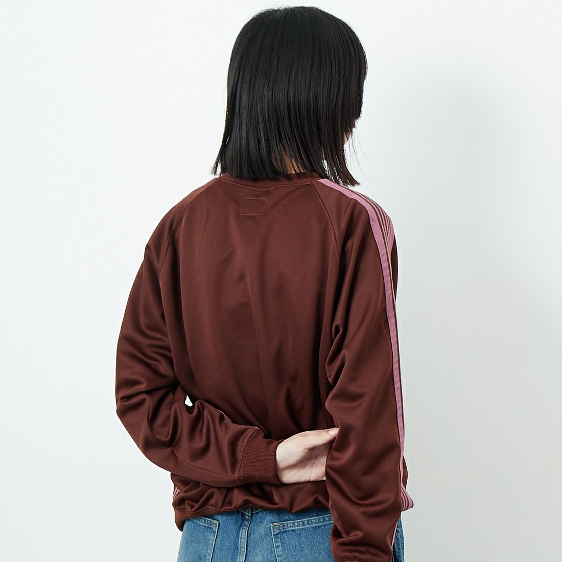 Needles [ニードルズ] トラッククルーネックシャツ [RW315] A BROWN &&モデル身長：162cm 着用サイズ：2&&